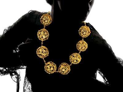 ���鱦����ɫ���� ��������