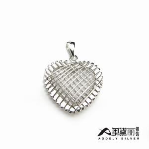 纪念汶川大地震奥黛丽银饰推出情感主题饰品
