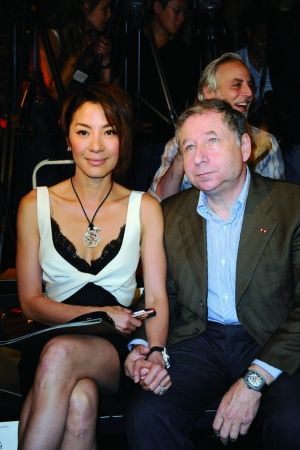 女明星秀钻戒 女人的"鸽子蛋"梦想_奢华馆_珠宝之家