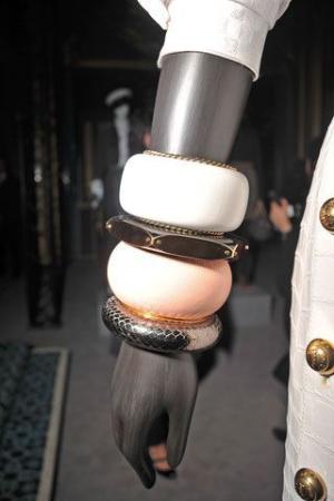 09���Ĵ��ֱ� ��������������