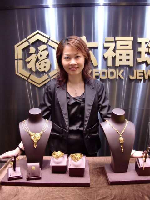 专访香港六福珠宝集团王巧阳
