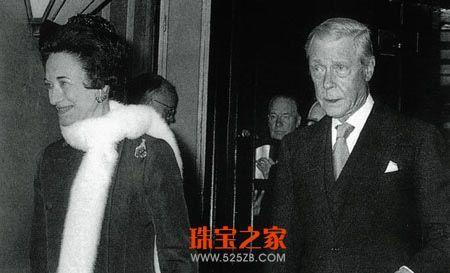 䱦а