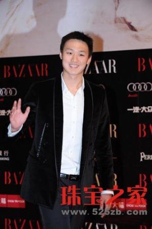 BAZAAR����ҹ��̺�� ����������ҫ�ǳ�