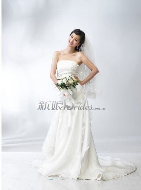 时尚婚纱图片_刘亦菲时尚婚纱(2)