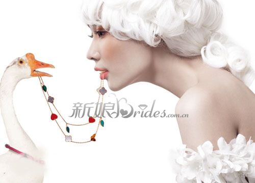 唇妆珠宝巧搭配 打造完美新娘