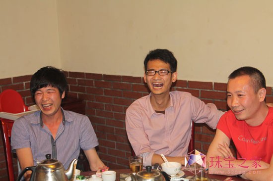 珠宝之家茶座会设计师杨镇敏，陈功，主编阮鸣平