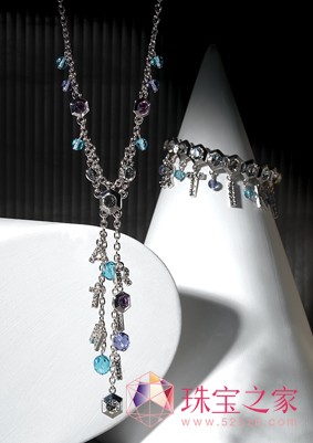 雅天妮「原形角度」系列