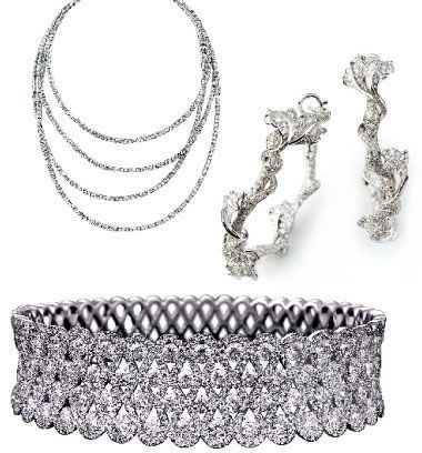 由上至下,由左至右:1. 钻石项链 Piaget 2. 耳环 Cindy Chao 3. 凡尔赛星光2011年限量款手镯 Fenix 由上至下,由左至右:1. 钻石项链 Piaget 2. 耳环 Cindy Chao 3. 凡尔赛星光2011年限量款手镯 Fenix