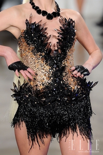 THE BLONDS 黑色不规则形状项链 THE BLONDS 黑色不规则形状项链