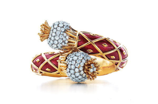 蒂芙尼 Tiffany & Co. 上海港汇恒隆广场专卖店隆重开幕展出的Jean-Schlumberger-Thistle手镯