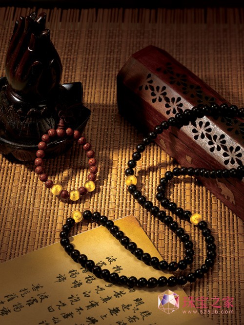 粤豪珠宝、故宫联袂推出《皇家祈福·十二生肖守护神》