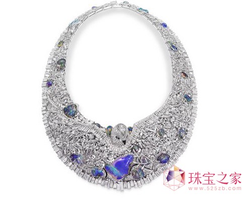 周大福飘风暴雪