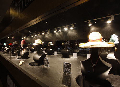 GOLDENHAT_TITUDE金帽子展示