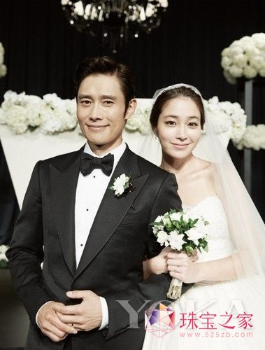 李秉宪婚礼成秀场 明星腕表成夺目法宝
