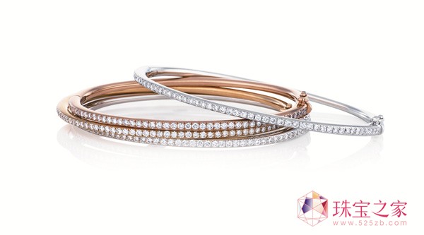 时尚缪斯高圆圆佩戴戴比尔斯钻石珠宝闪耀出席品牌开幕式