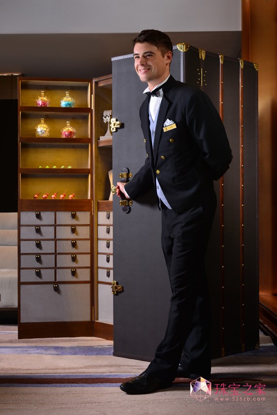 香港丽思卡尔顿酒店与格拉夫珠宝传奇倾情打造贵族般的享受─「世上最无与伦比的下午茶」