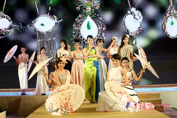 粤豪旗下品牌玉翠山庄致力于翡翠文化的推广和时尚翡翠艺术的创新