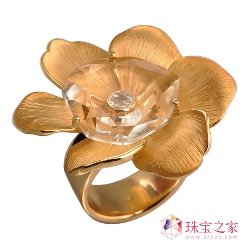 卡瑞拉•卡瑞拉(Carrera y Carrera)携手著名女星周楚楚亮相