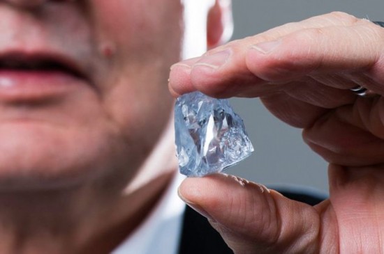 南非发现122克拉罕见蓝钻石 估价6.3亿人民币
