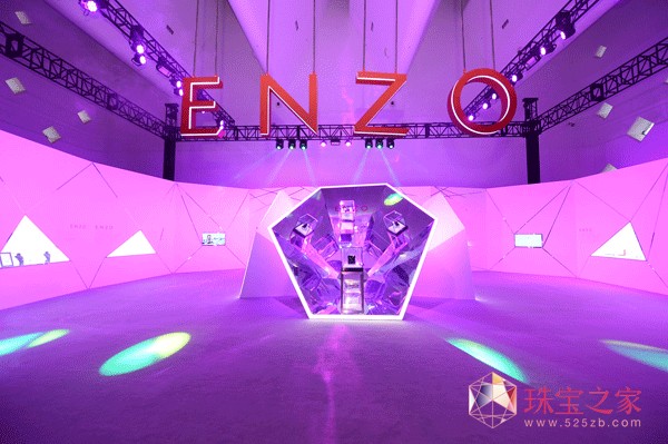 ENZO跨界设计师作品展览及十周年庆典 璀璨星光闪耀申城 