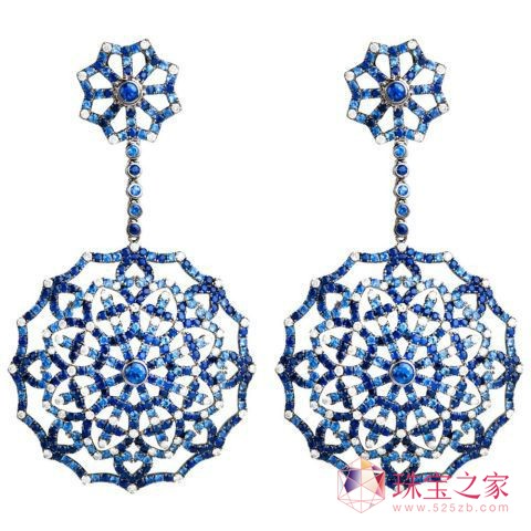 Bochic耳坠,约71979元 Bochic耳坠,约71979元
