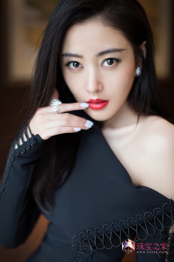 찮CHAUMET鱦ϯӰҵӳ