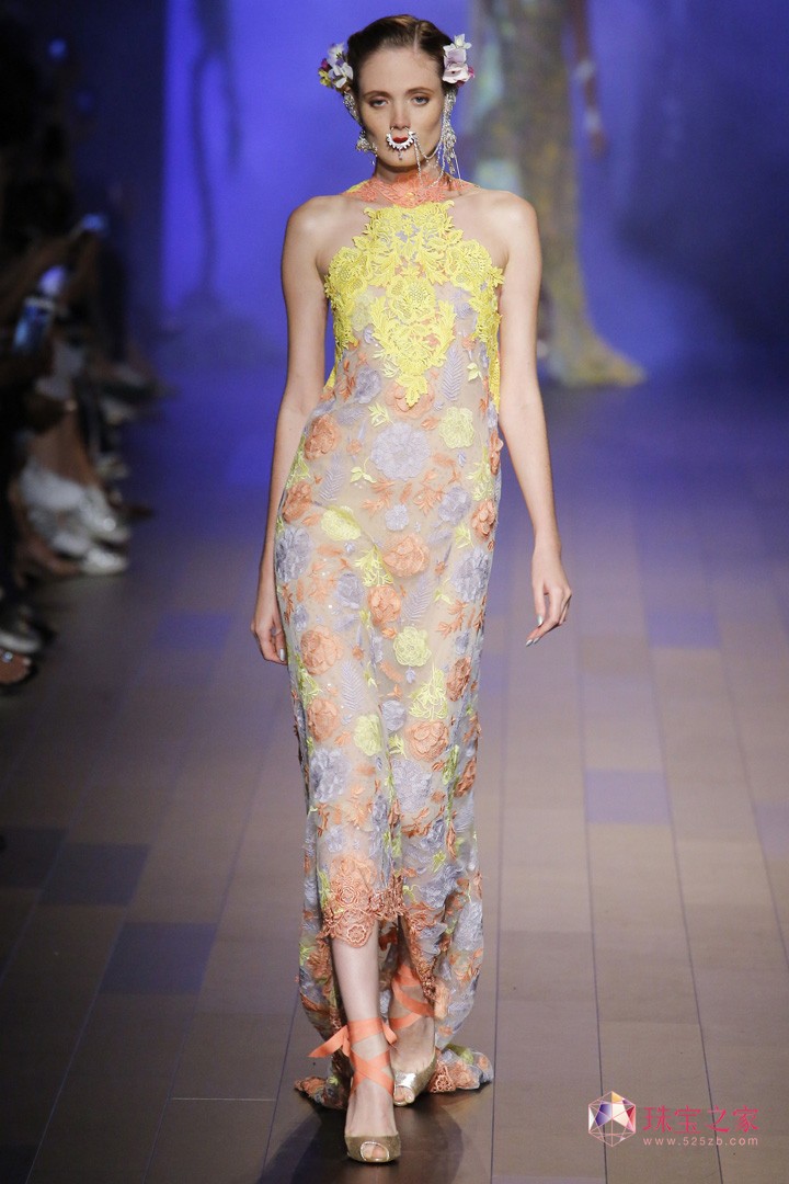 Naeem Khan 2018ϵʱװ