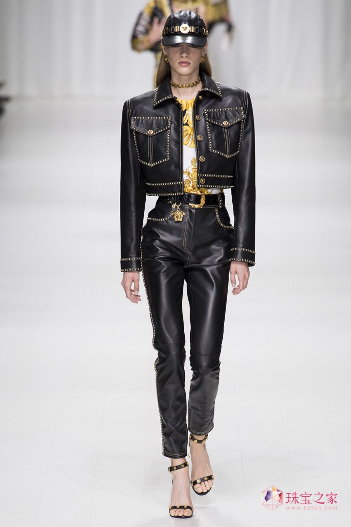 VERSACE ˼ ʦ  ʱװ ͼ Ԫ Ħ ͷ