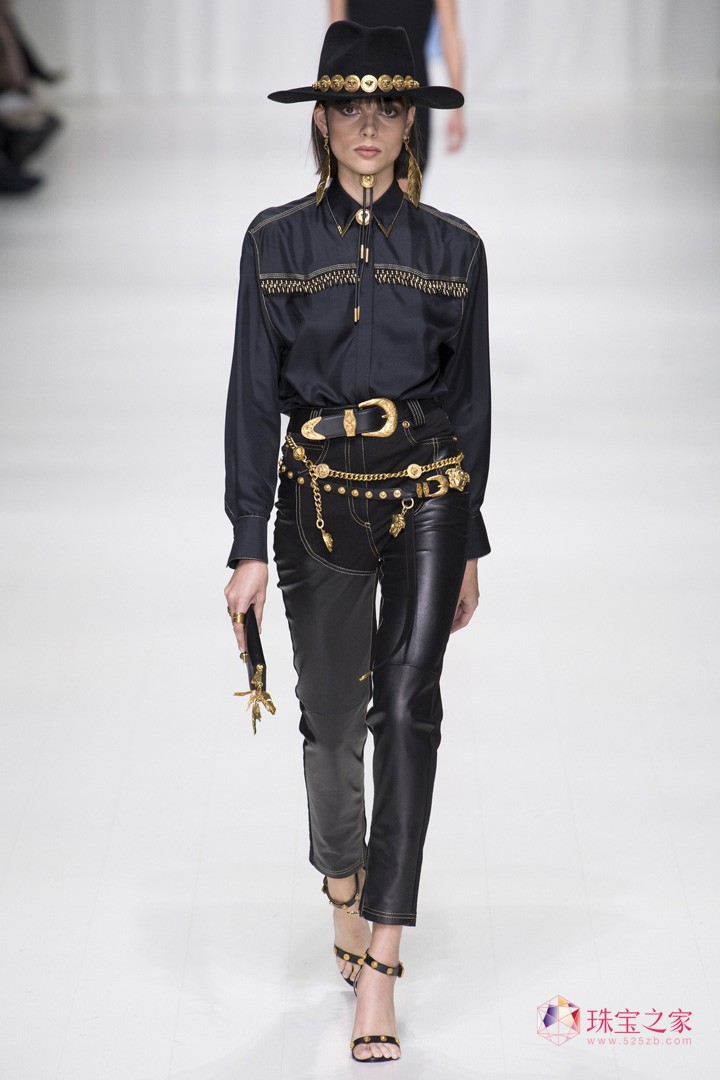 VERSACE ˼ ʦ  ʱװ ͼ Ԫ Ħ ͷ