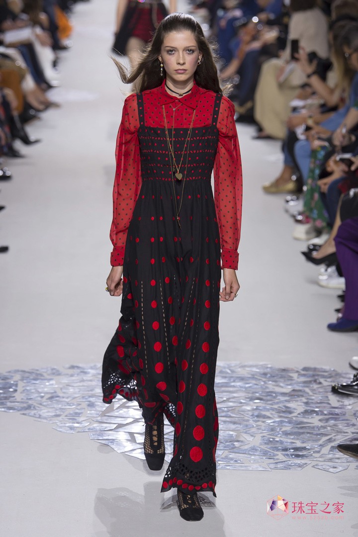 ʶˣChristian Dior 2018ϵʱװ
