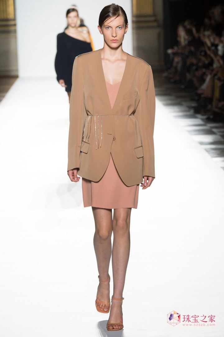 ʱֲʧϢDries Van Noten 2018ϵʱװ